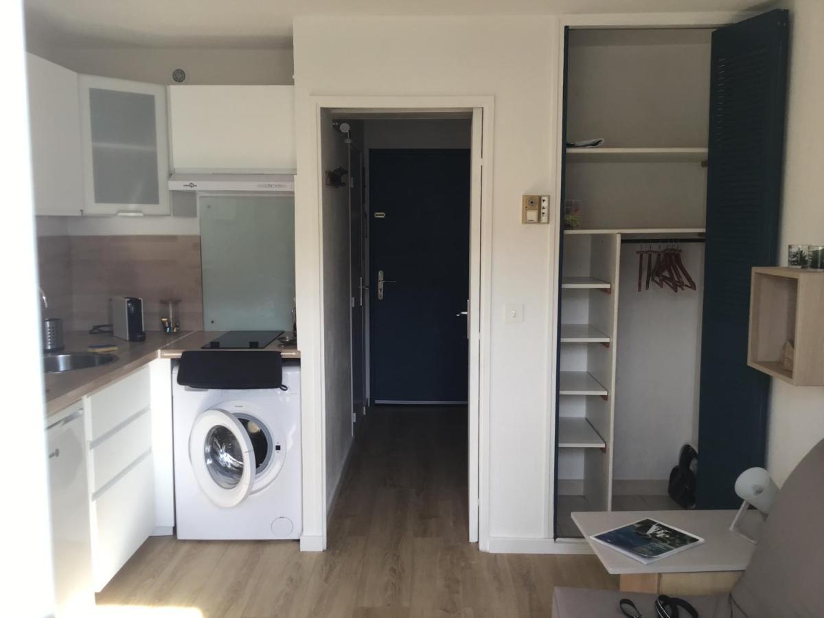 Studio 207-Les pieds dans l’eau à 30m de la plage Cavalaire-sur-Mer Exterior foto