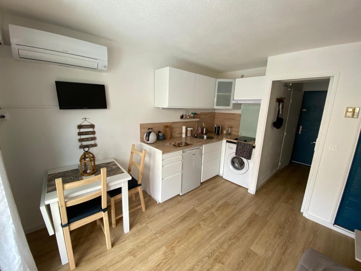 Studio 207-Les pieds dans l’eau à 30m de la plage Cavalaire-sur-Mer Exterior foto